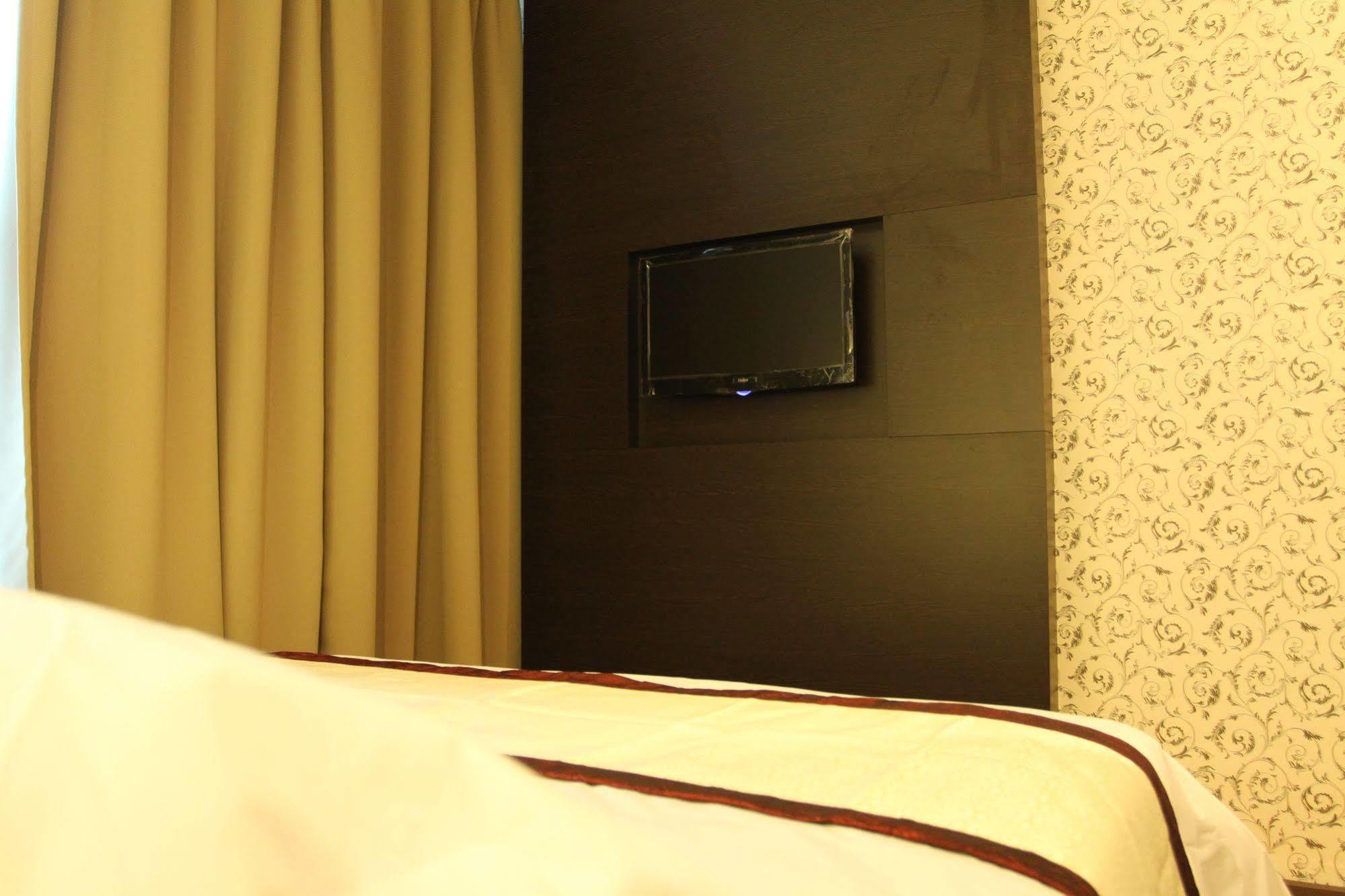 Wf Hotel Τζόχορ Μπάχρου Εξωτερικό φωτογραφία