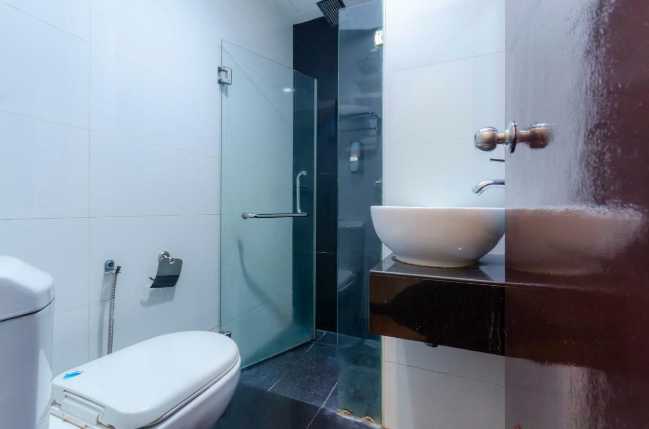 Wf Hotel Τζόχορ Μπάχρου Εξωτερικό φωτογραφία